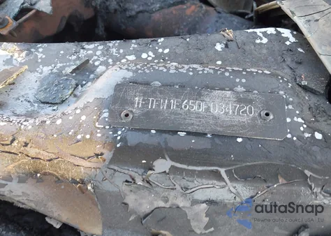 2013 Ford F150 Lariat z USA, uszkodzony, nr VIN 1FTFW1E65DFD34720